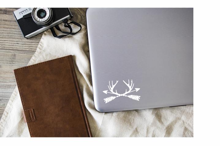 Trophy Antler Arrow Vinyl Decal | White | Made in USA by Foxtail Decals | for Car Windows, Tablets, Laptops, Water Bottles, etc. | 4.5 x 2.6 inch